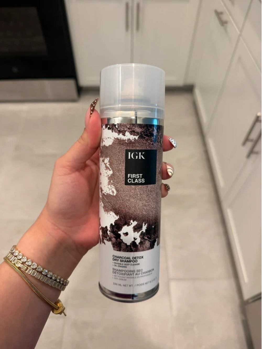 IGK First Class Charcoal Detox Dry shampoo